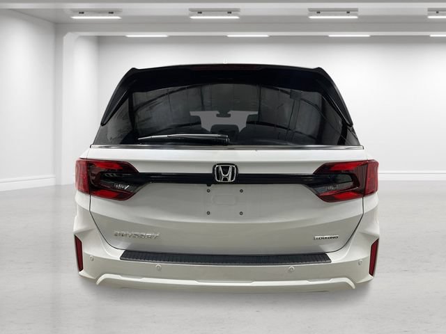 New 2027 Honda Odyssey Touring image 4