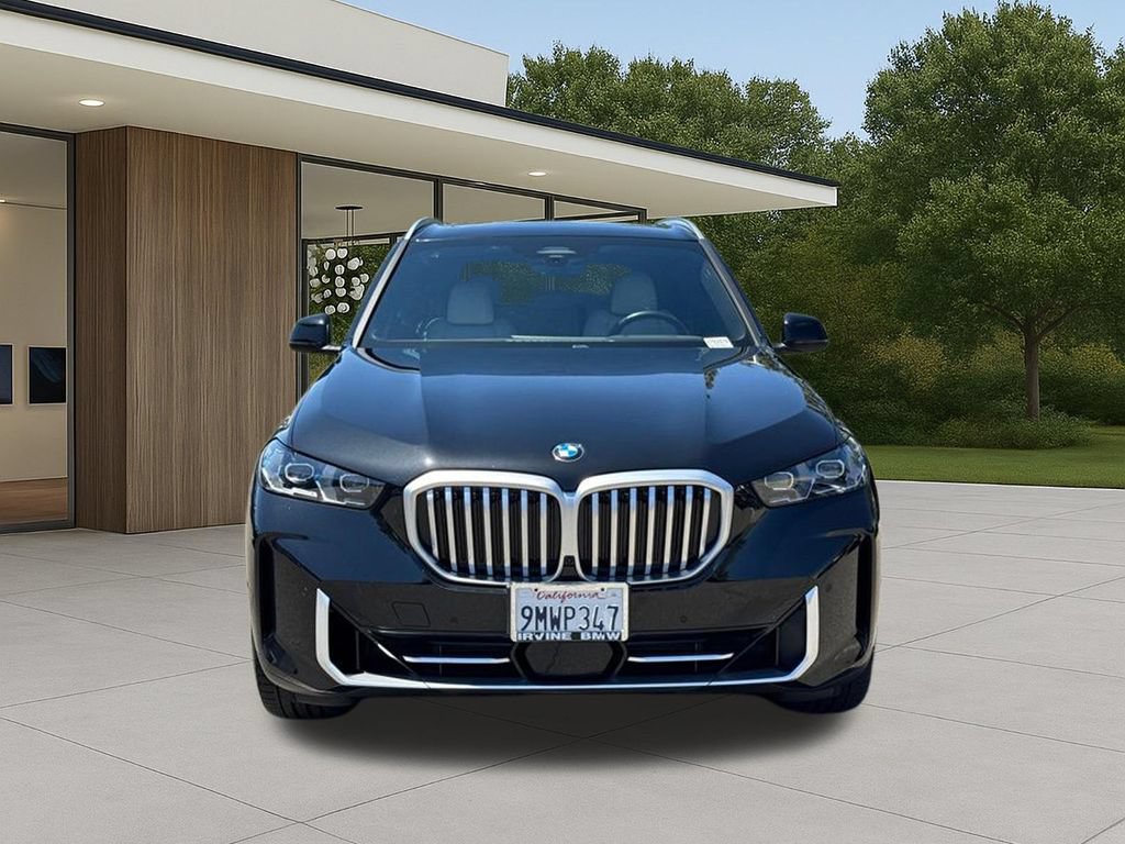 Used 2025 BMW X5 xDrive40i w/ Premium Package AWD/4WD image 4
