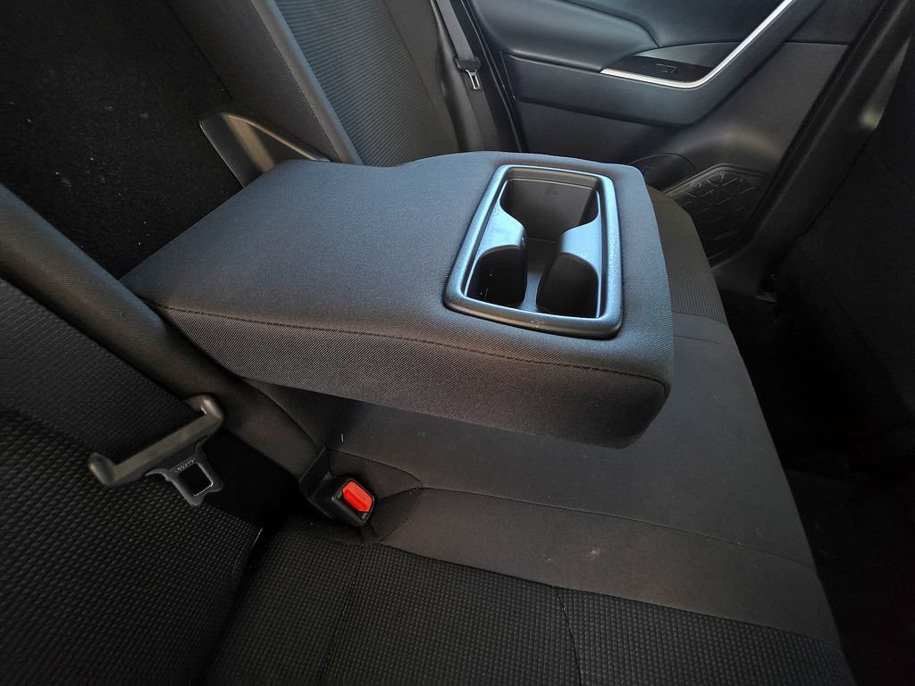 Used 2025 Toyota RAV4 LE AWD/4WD image 31