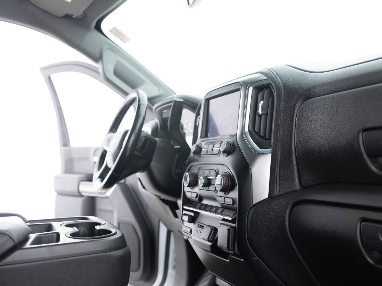 Used 2021 Chevrolet Silverado 2500 LTZ image 31