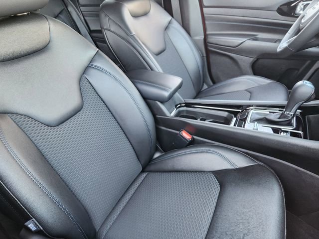 Certified 2026 Jeep Compass Latitude image 13