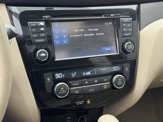 Used 2015 Nissan Rogue SV w/ SV Premium Package image 27