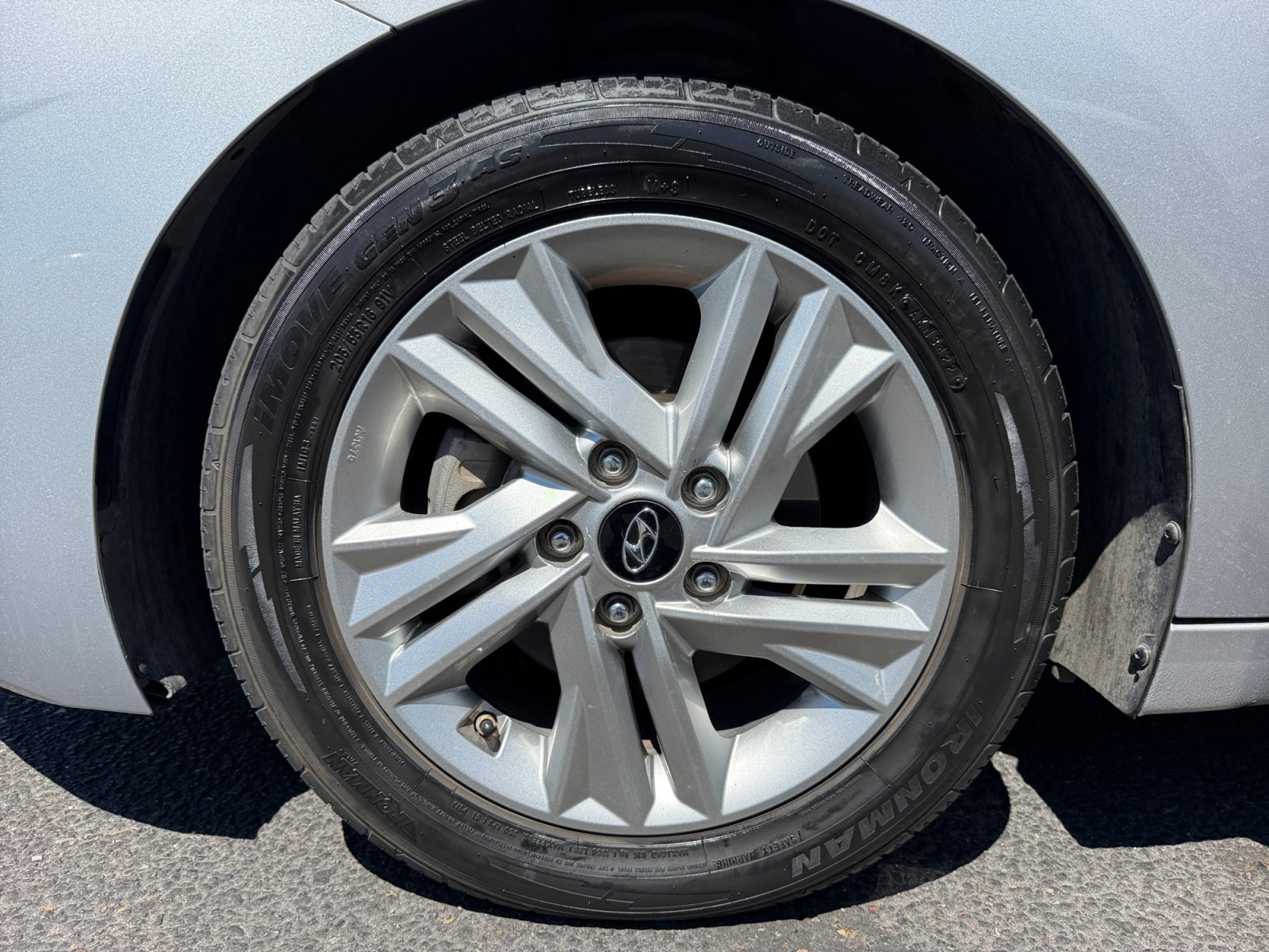 Used 2020 Hyundai Elantra SEL image 26