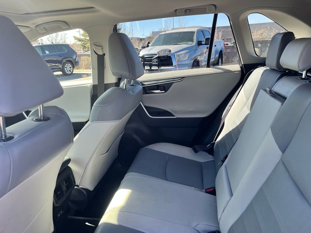Used 2025 Toyota RAV4 Limited image 12