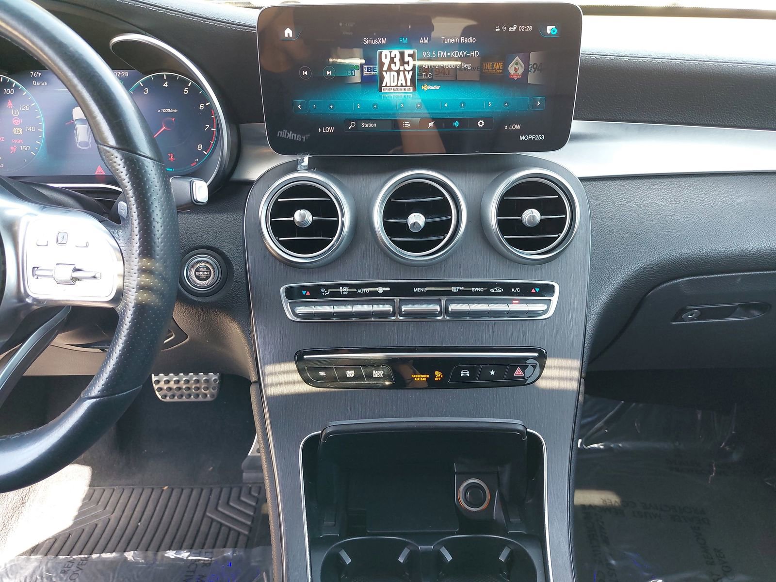 Used 2020 Mercedes-Benz GLC 300 4MATIC Coupe image 20