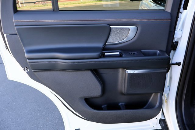 Used 2025 Ford Expedition Tremor image 27