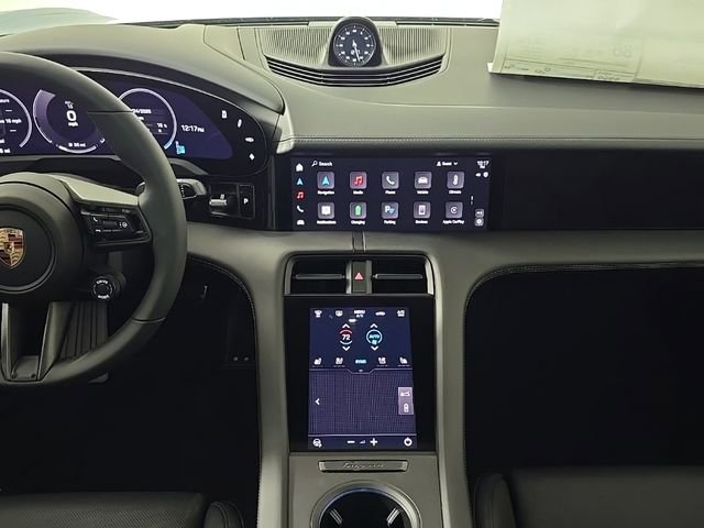 Used 2025 Porsche Taycan GTS image 19