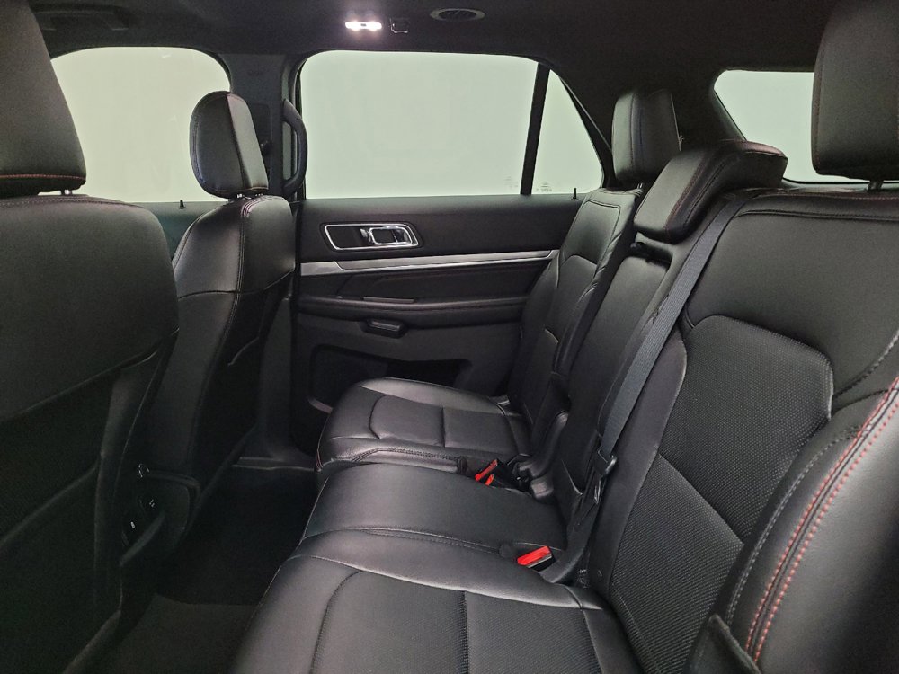 Used 2019 Ford Explorer Sport w/ Equipment Group 401A AWD/4WD image 18