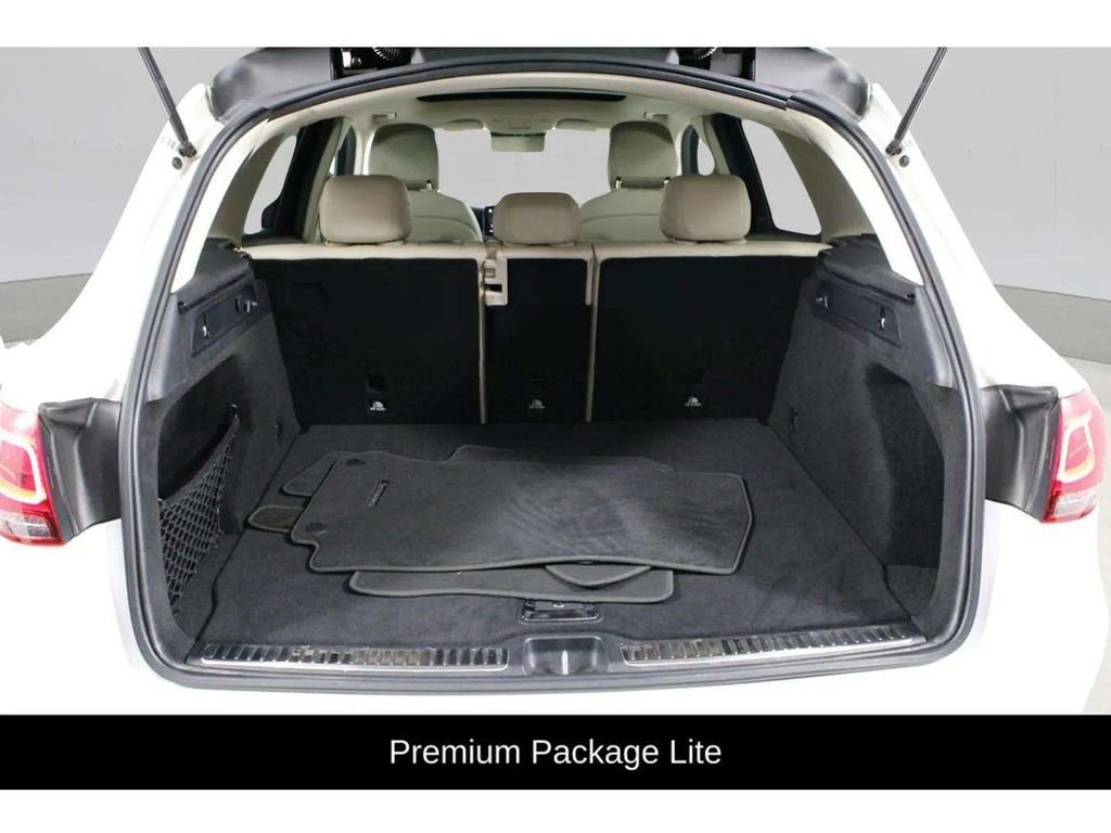Used 2022 Mercedes-Benz GLC 300 w/ Premium Package Lite image 44