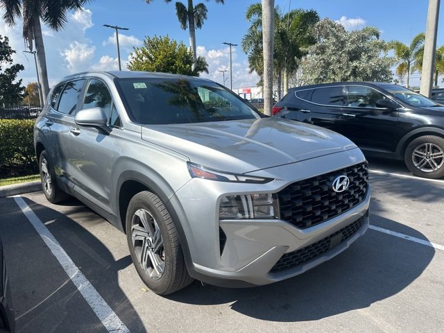 Used 2023 Hyundai Santa Fe SE w/ Cargo Package image 3