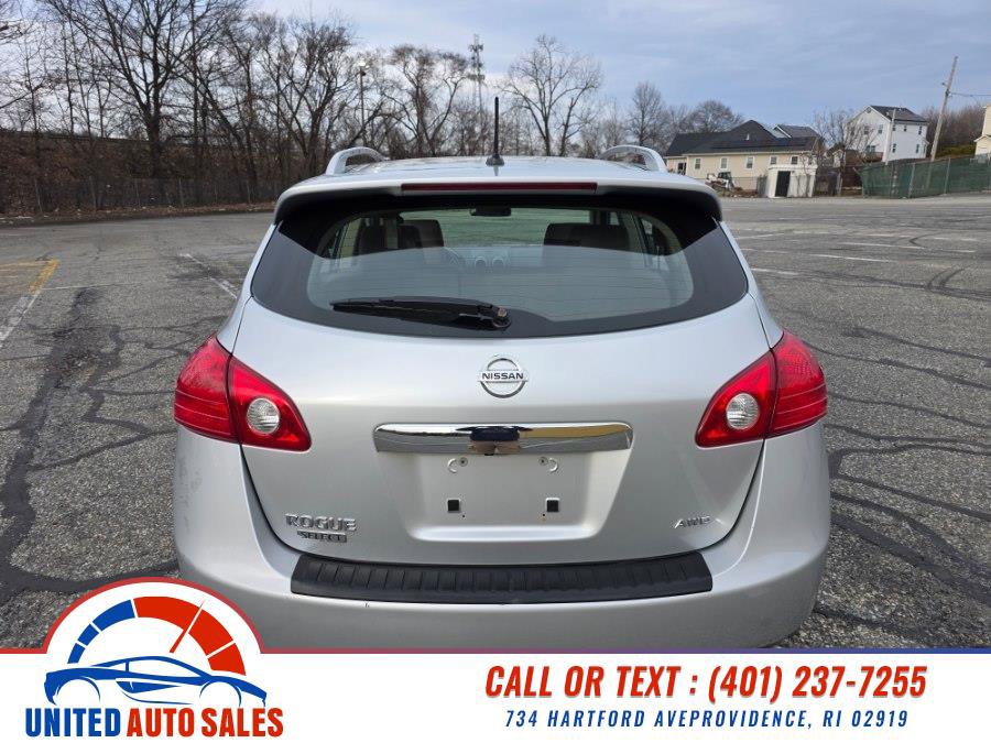 Used 2015 Nissan Rogue S w/ Convenience Package image 4