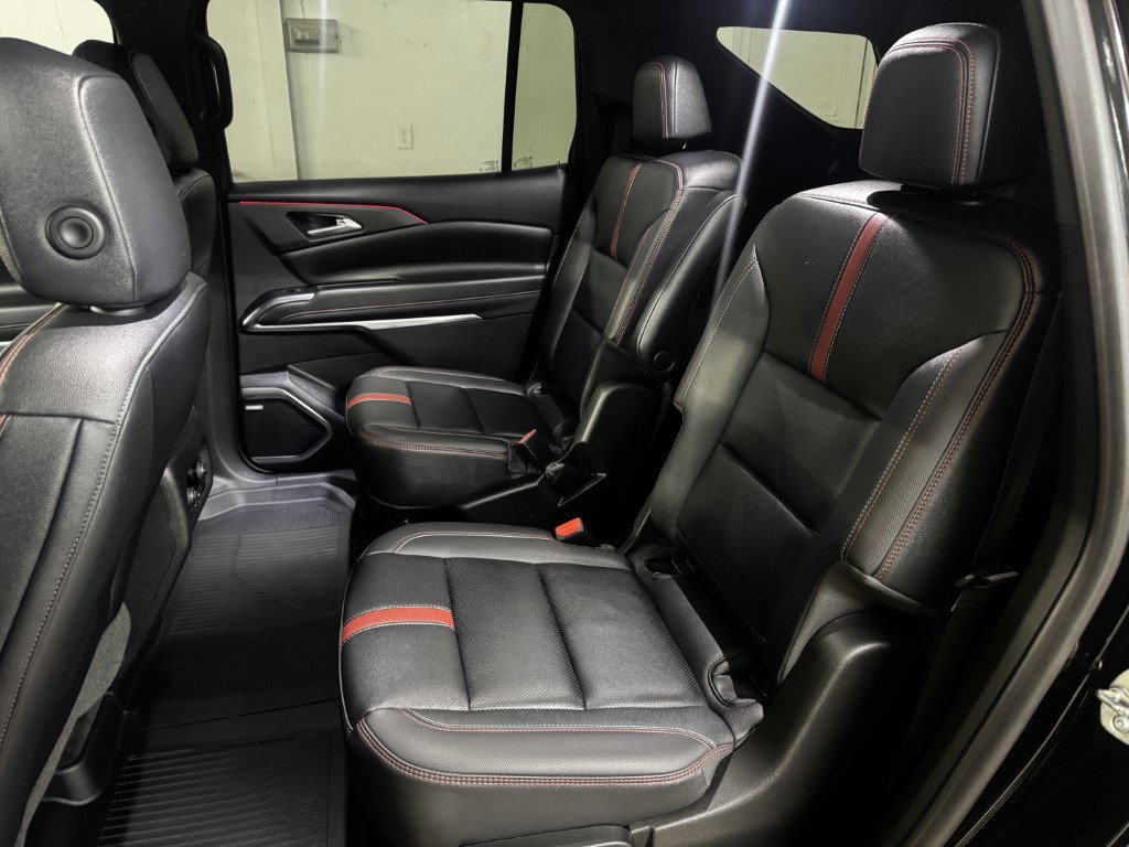 Used 2024 Chevrolet Traverse RS w/ LPO, Floor Liner Package AWD/4WD image 68