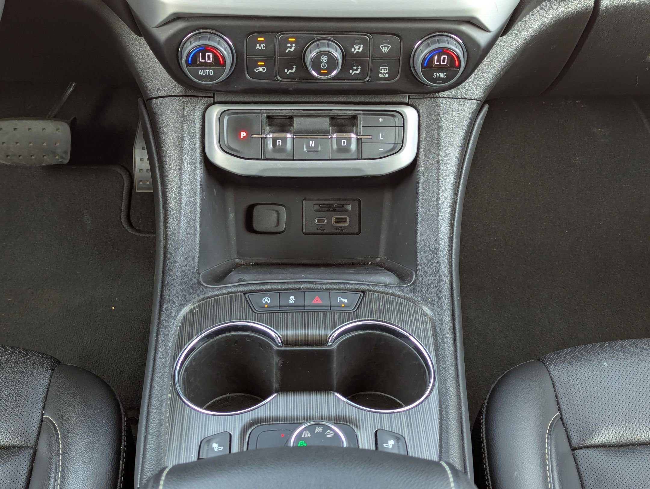 Used 2023 GMC Acadia SLT image 20