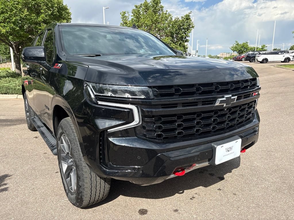 Used 2023 Chevrolet Tahoe Z71 w/ Luxury Package AWD/4WD image 7