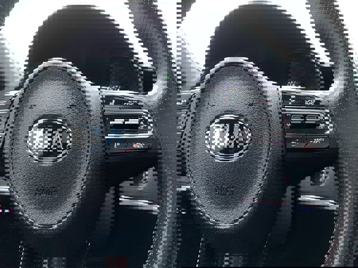 Used 2020 Kia Stinger GT-Line w/ Sun & Sound Package image 20