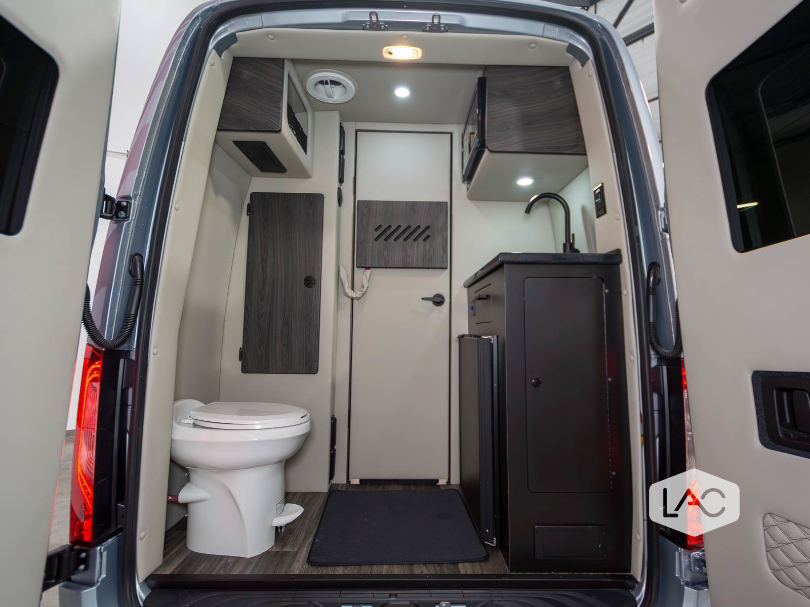 Used 2026 Mercedes-Benz Sprinter 3500 image 10