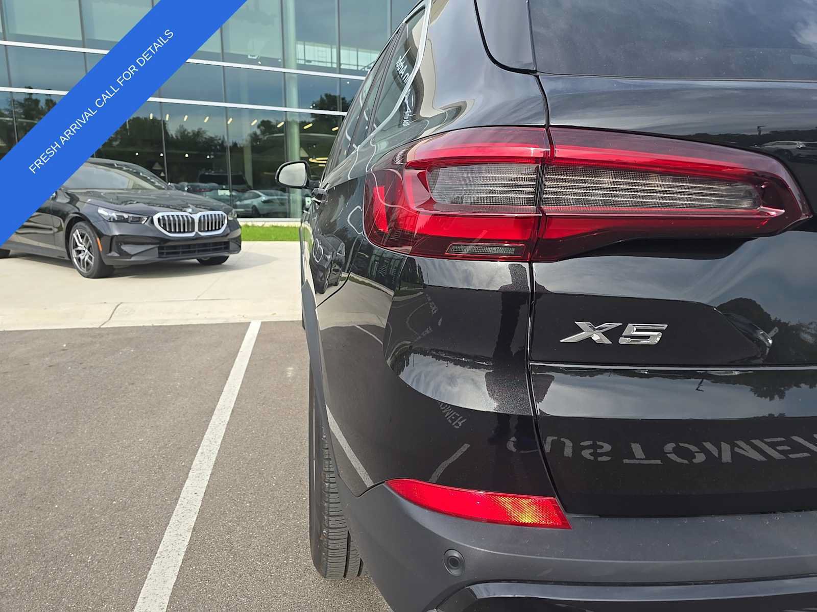 Used 2022 BMW X5 xDrive40i w/ Executive Package AWD/4WD image 4