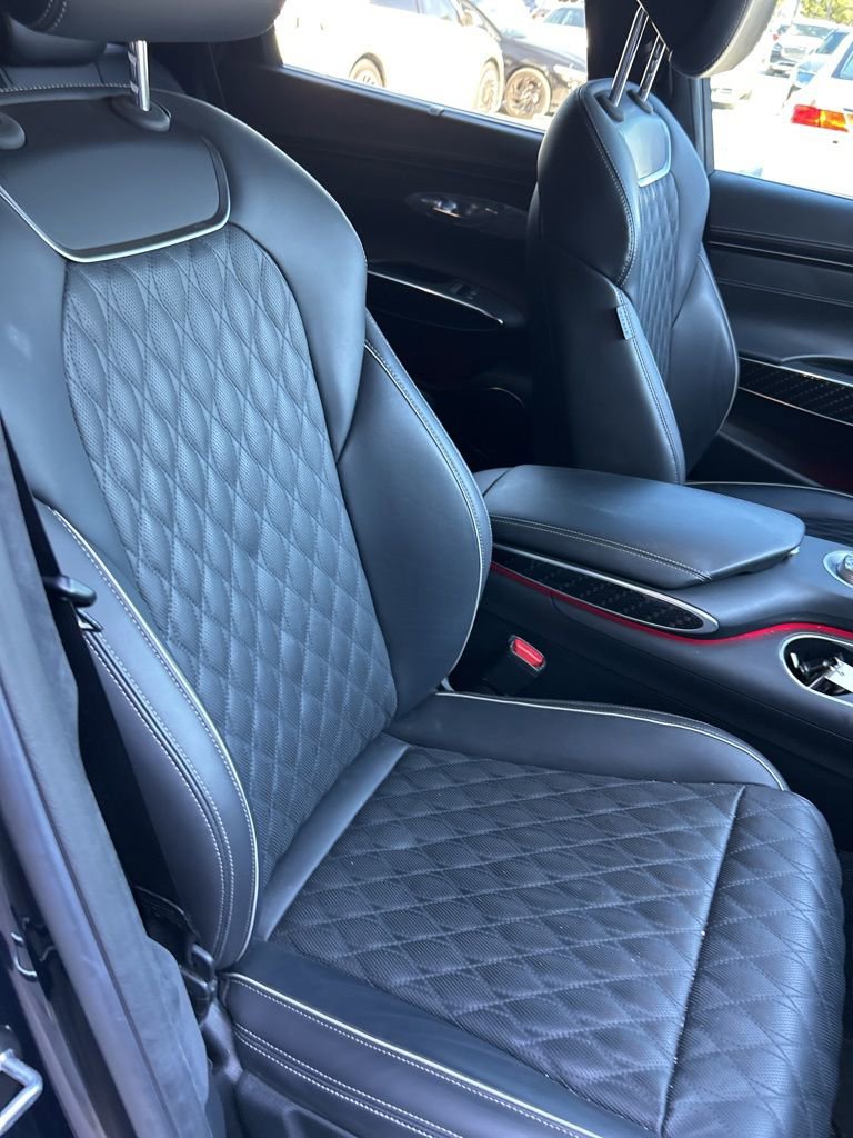Used 2023 Genesis GV70 3.5T Sport w/ Sport Prestige Package image 16