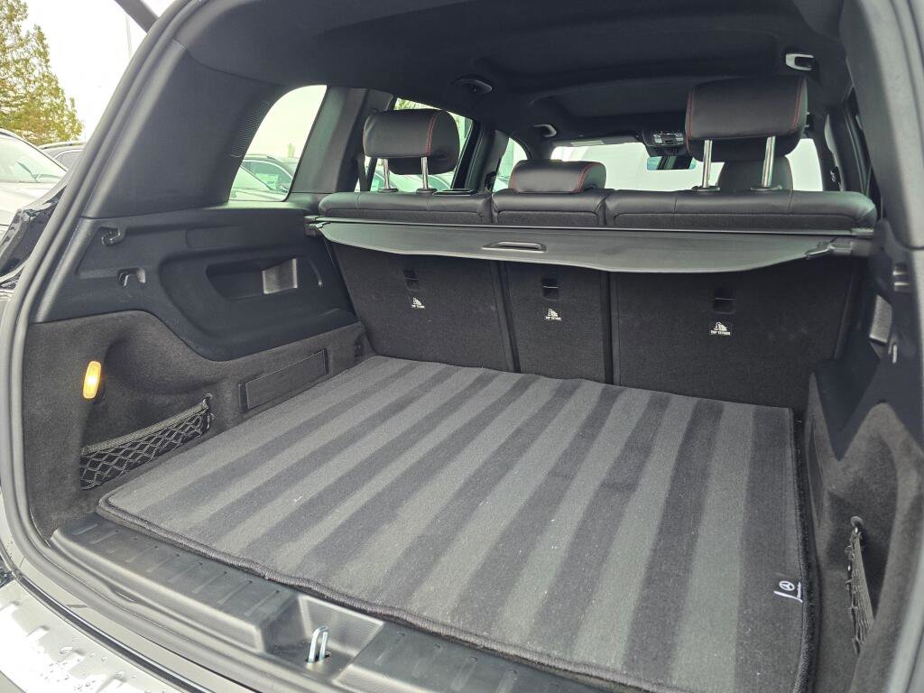 Used 2022 Mercedes-Benz GLB 35 AMG 4MATIC image 23