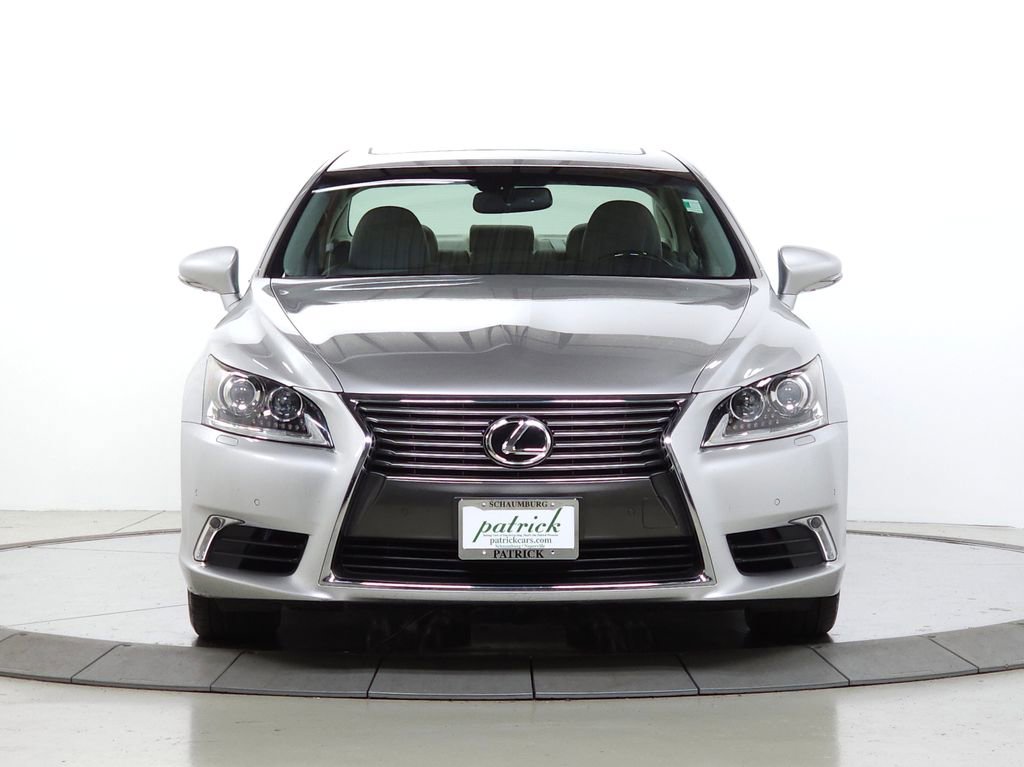 Used 2014 Lexus LS 460 AWD w/ Comfort Package image 2
