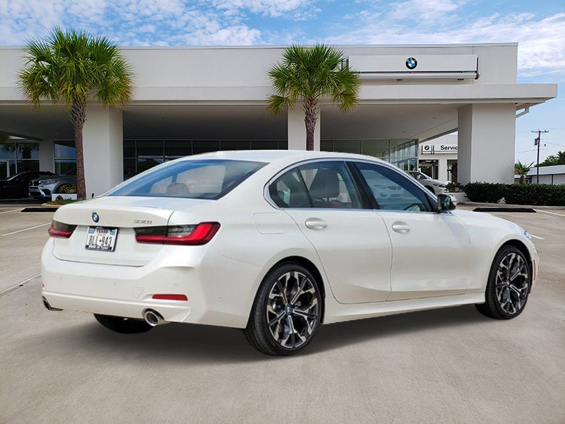 Certified 2025 BMW 330i Sedan w/ Convenience Package image 4
