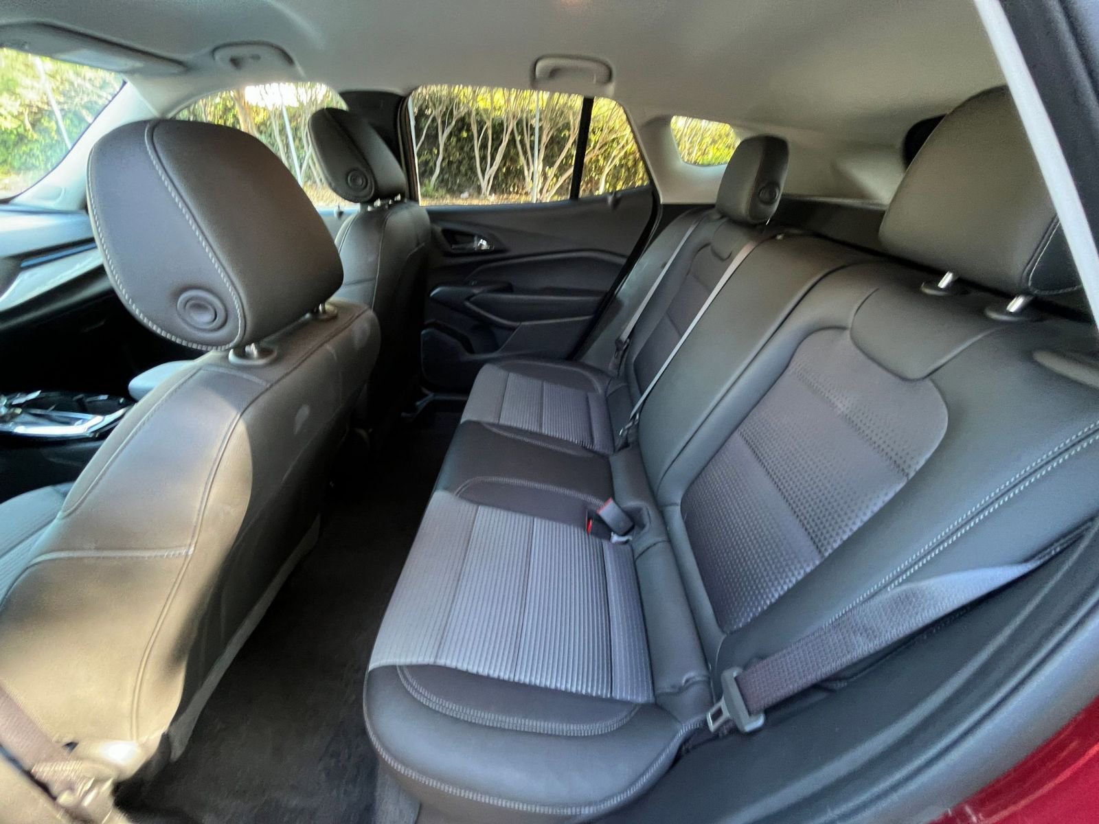 Used 2025 Chevrolet Trax LT image 23