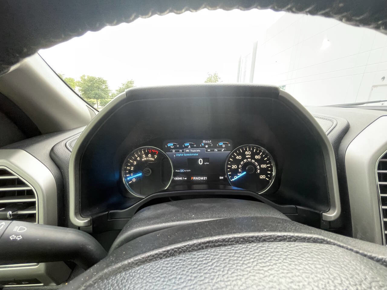 Used 2015 Ford F150 Lariat w/ Equipment Group 502A Luxury RWD image 21
