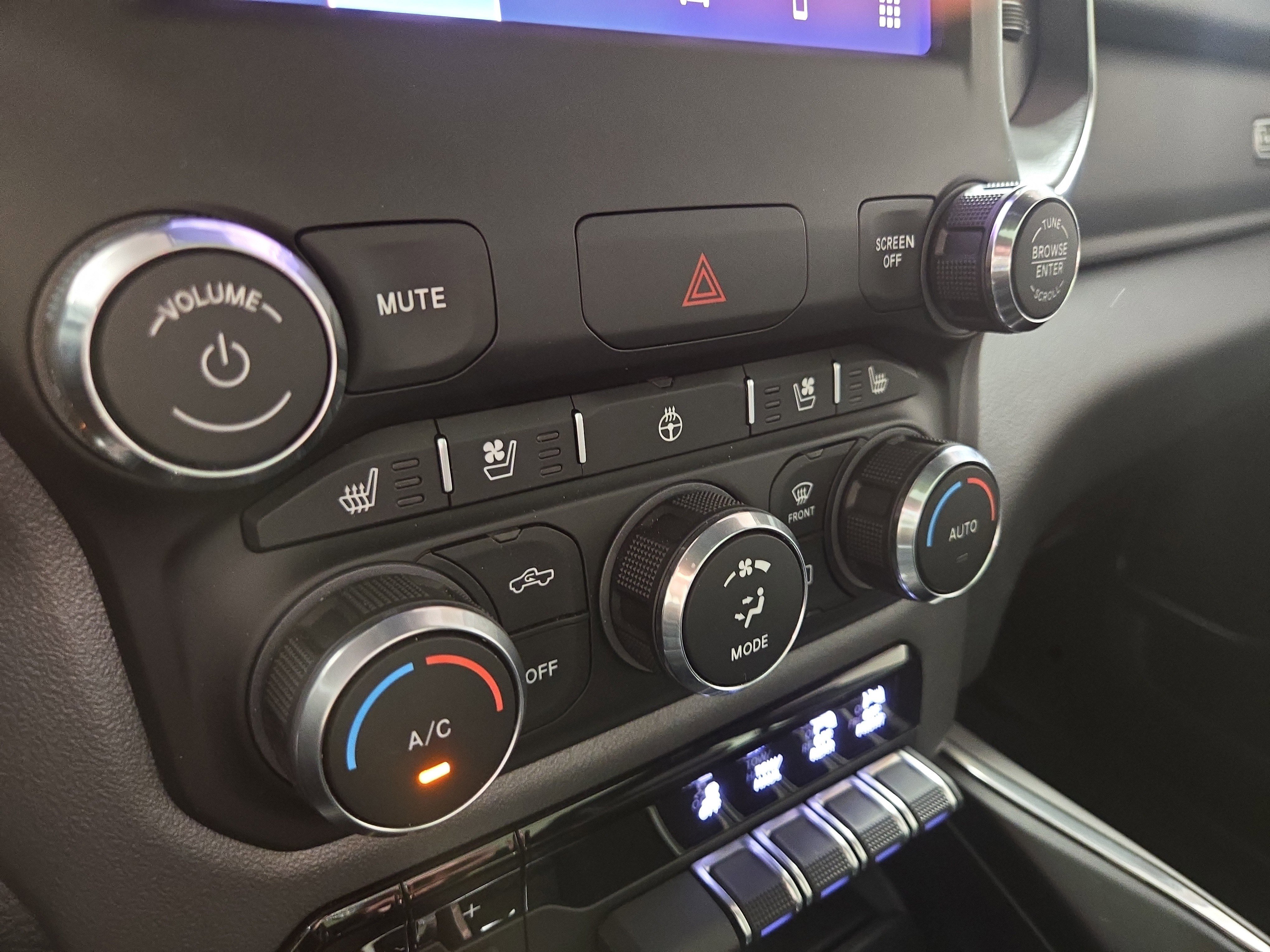 Used 2022 RAM 1500 Laramie w/ Sport Appearance Package image 27