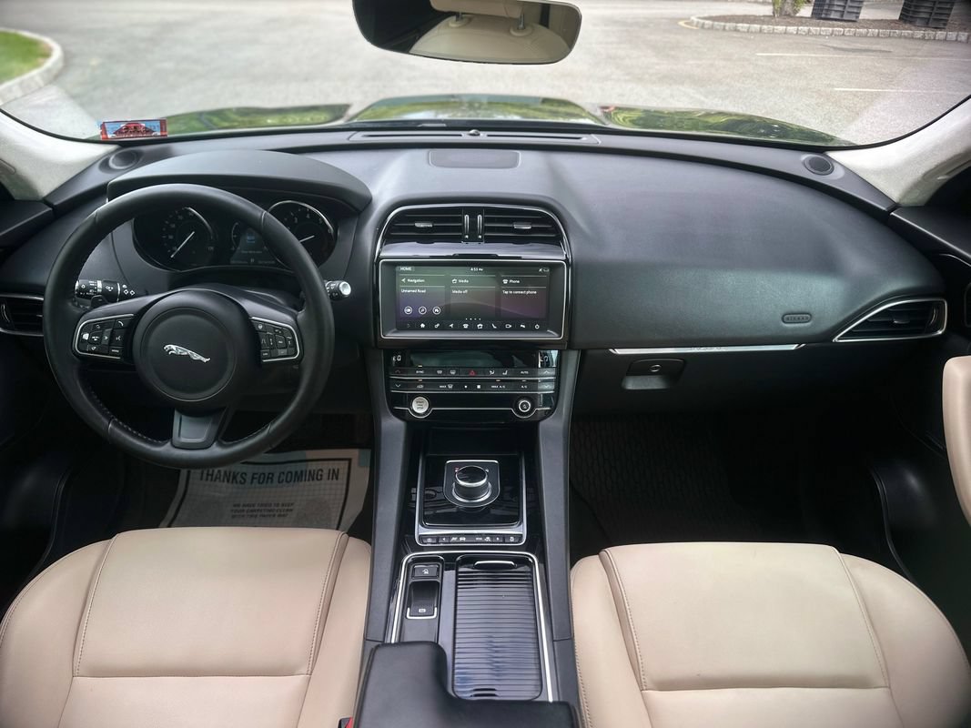 Used 2020 Jaguar F-PACE Premium AWD/4WD image 19