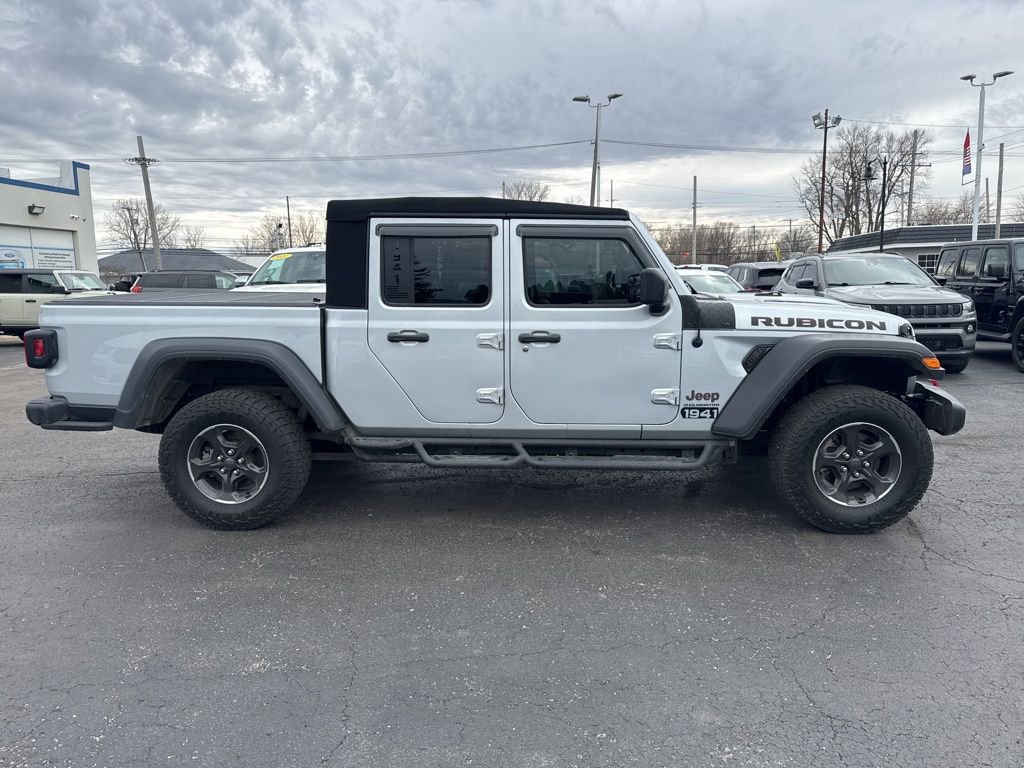 Used 2023 Jeep Gladiator Rubicon w/ Cold Weather Group image 9