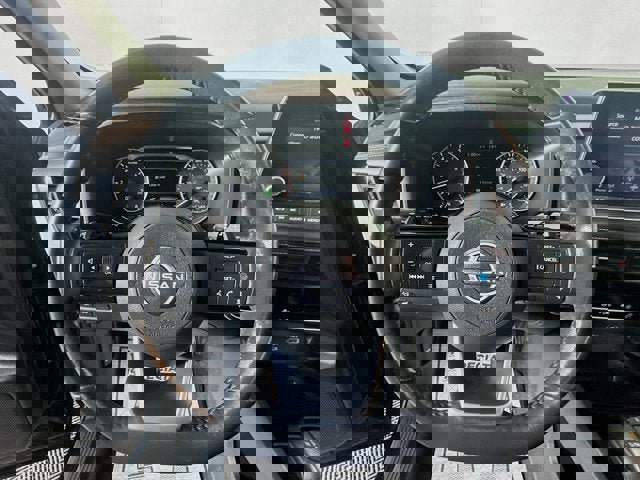 Used 2023 Nissan Rogue SV w/ SV Premium B Package image 10