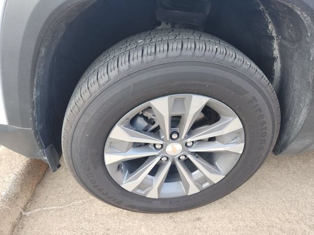 Used 2026 Chevrolet Equinox LT FWD image 9