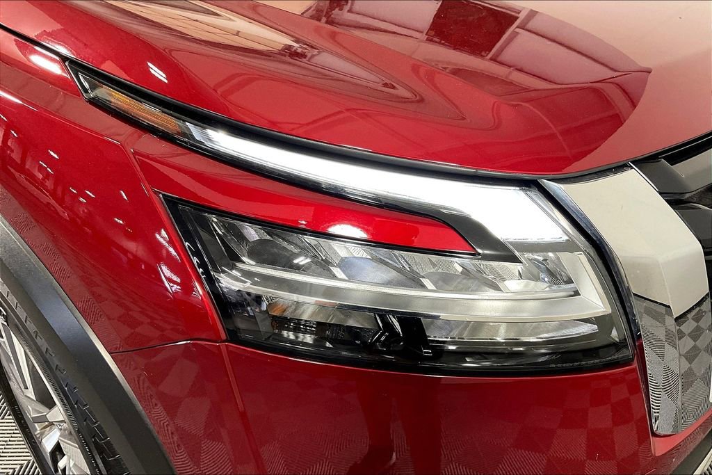 Used 2022 Nissan Pathfinder SL w/ Cargo Package image 40