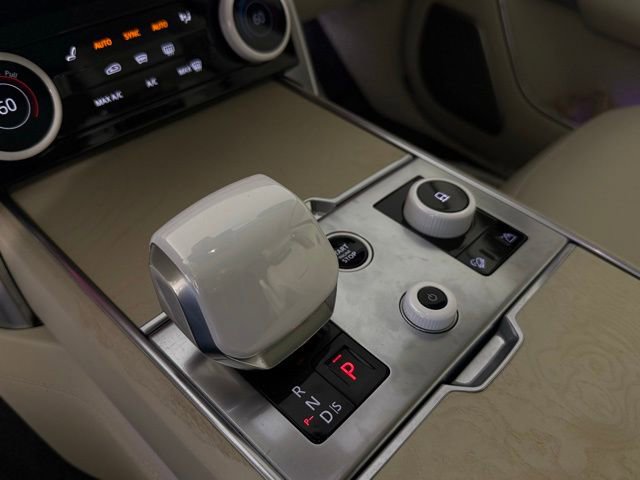 Used 2023 Land Rover Range Rover SV image 15