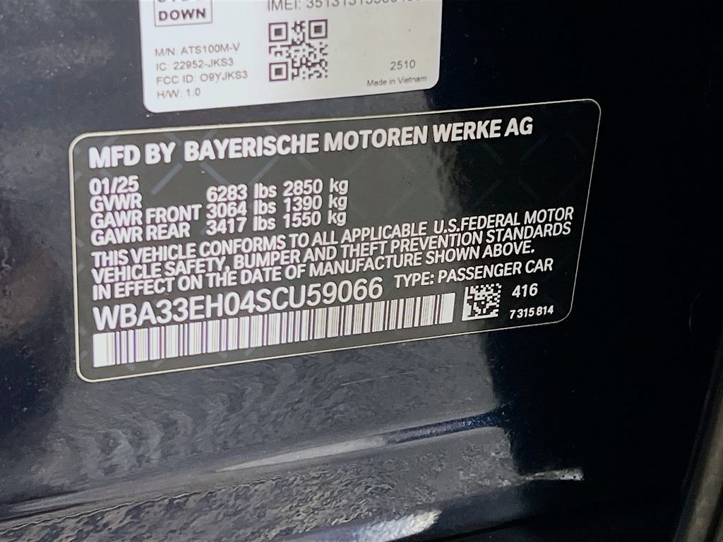 Used 2025 BMW 740i xDrive AWD/4WD image 34