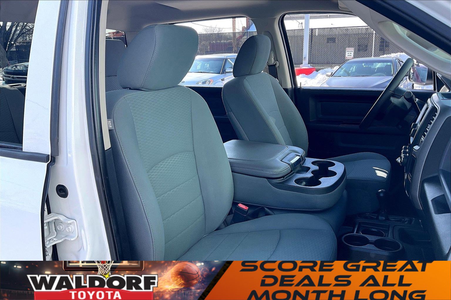 Used 2018 RAM 3500 Tradesman w/ Chrome Appearance Group image 9