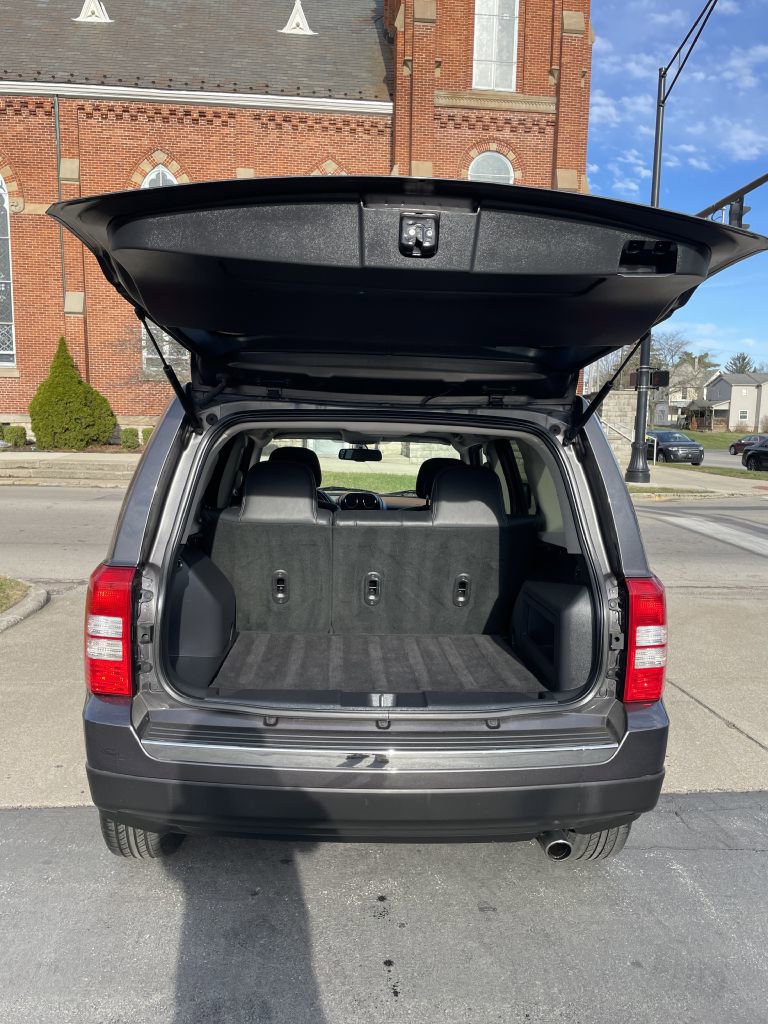 Used 2016 Jeep Patriot High Altitude image 11