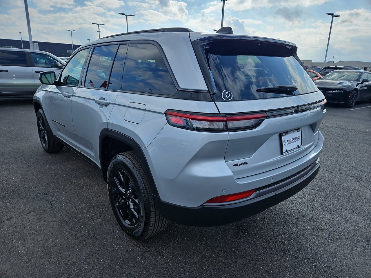 New 2026 Jeep Grand Cherokee Altitude AWD/4WD image 5