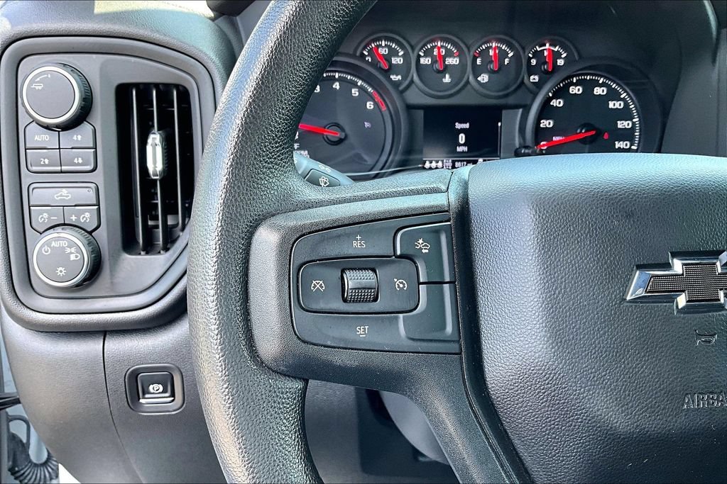 Used 2026 Chevrolet Silverado 1500 Custom Trail Boss w/ LPO, Dark Essentials Package AWD/4WD image 14