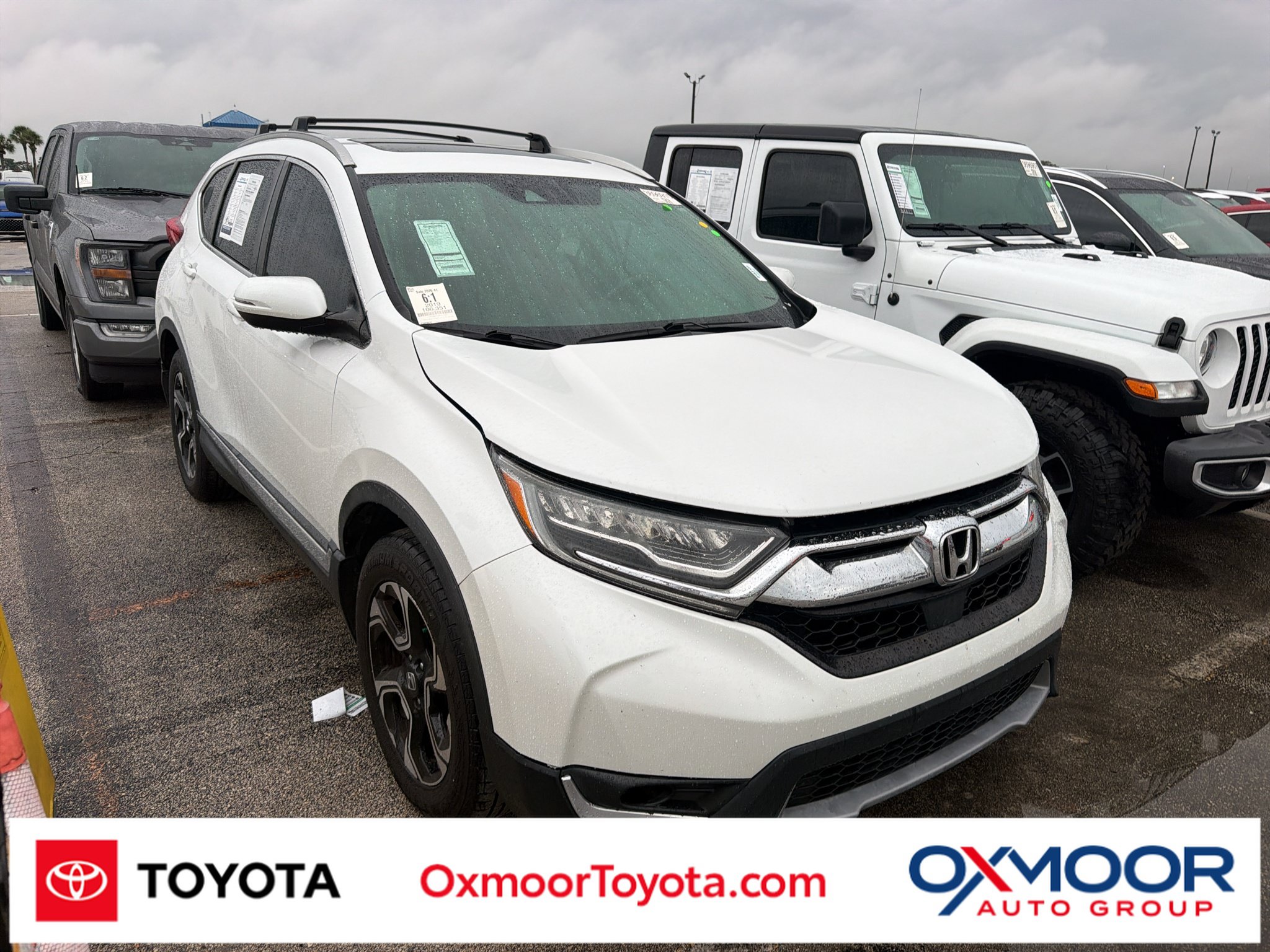 Used 2019 Honda CR-V Touring image 1