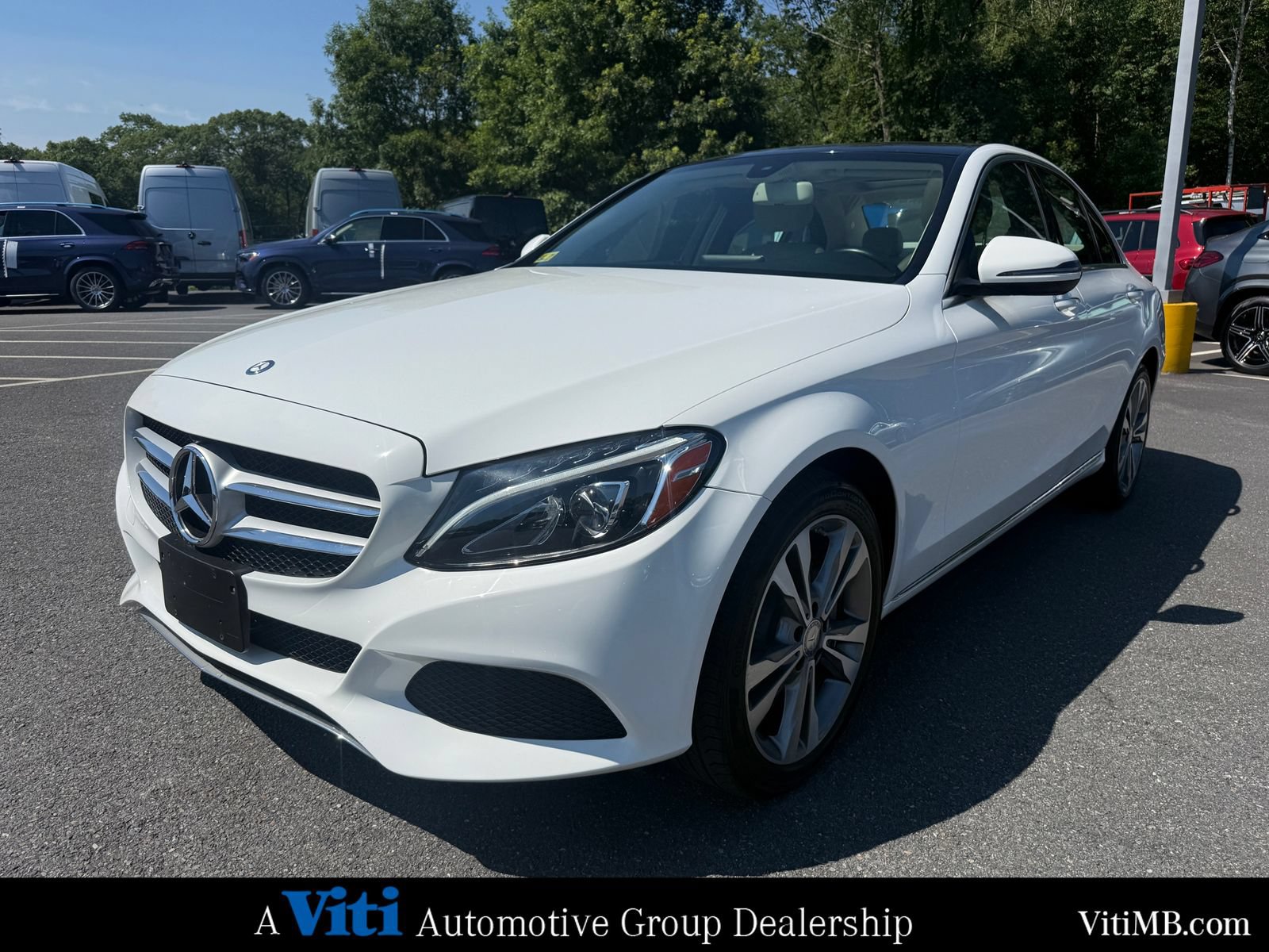 Used 2016 Mercedes-Benz C 300 4MATIC Sedan image 4