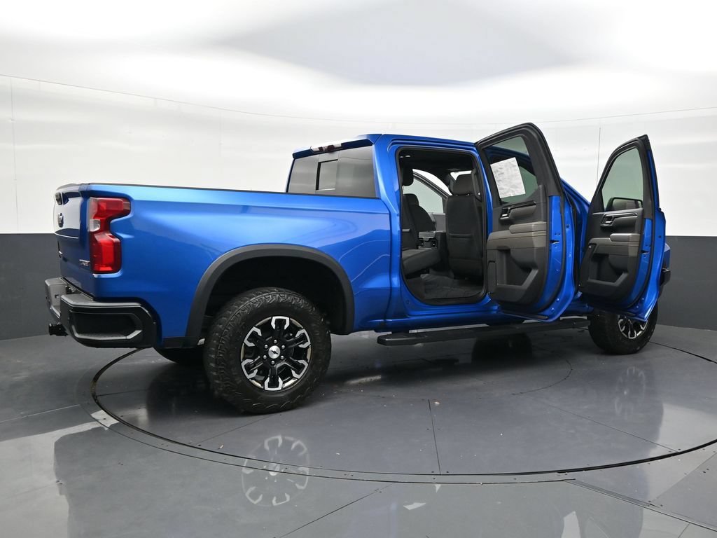 Used 2024 Chevrolet Silverado 1500 ZR2 w/ Technology Package AWD/4WD image 30