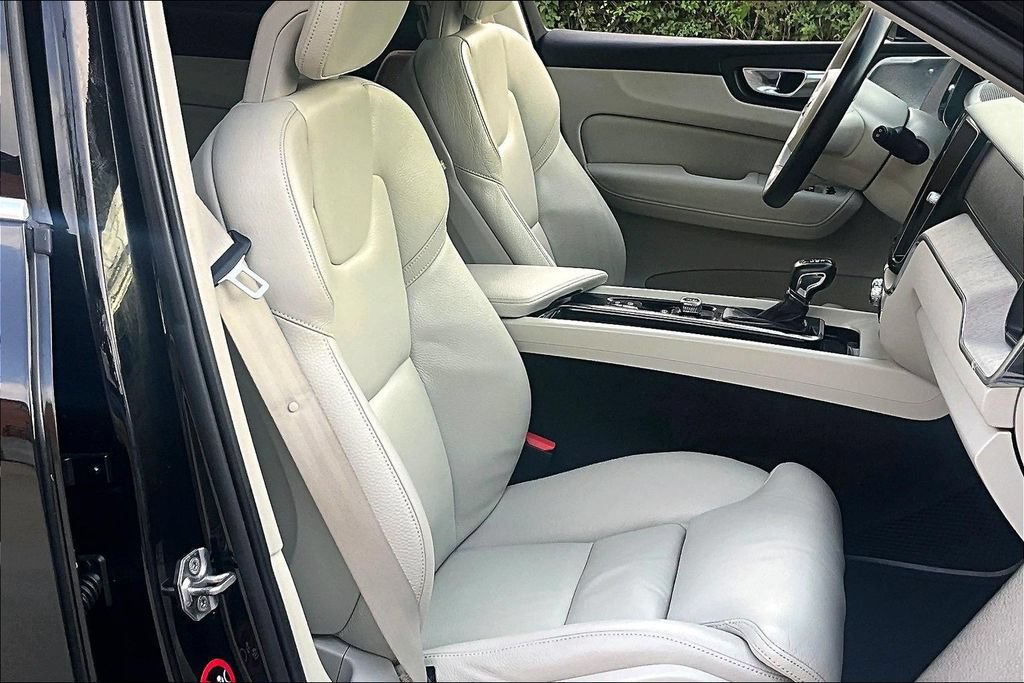 Used 2018 Volvo XC60 T6 Inscription w/ Convenience Package AWD/4WD image 10