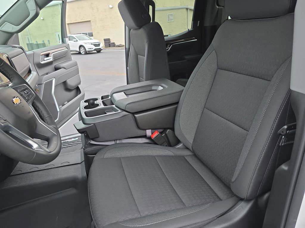 New 2026 Chevrolet Silverado 1500 LT w/ Z71 Off-Road Package image 14