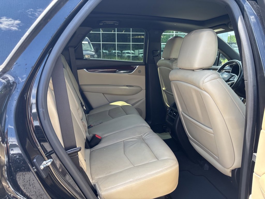 Used 2018 Cadillac XT5 Luxury w/ Driver Awareness Package image 24
