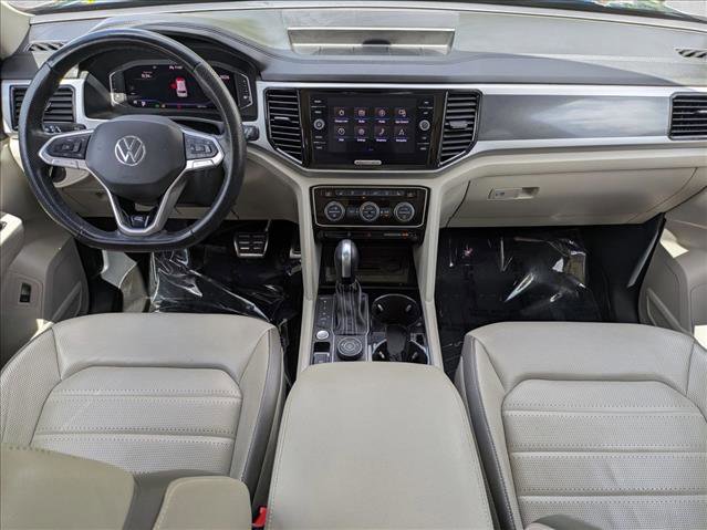 Used 2022 Volkswagen Atlas SEL Premium image 18