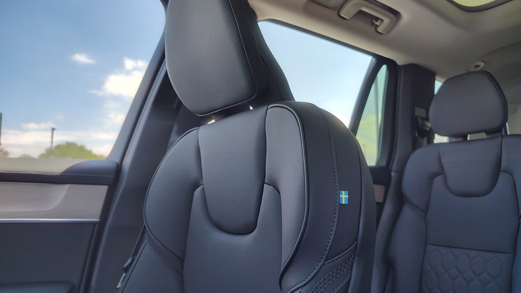 New 2026 Volvo XC90 B6 Plus image 22