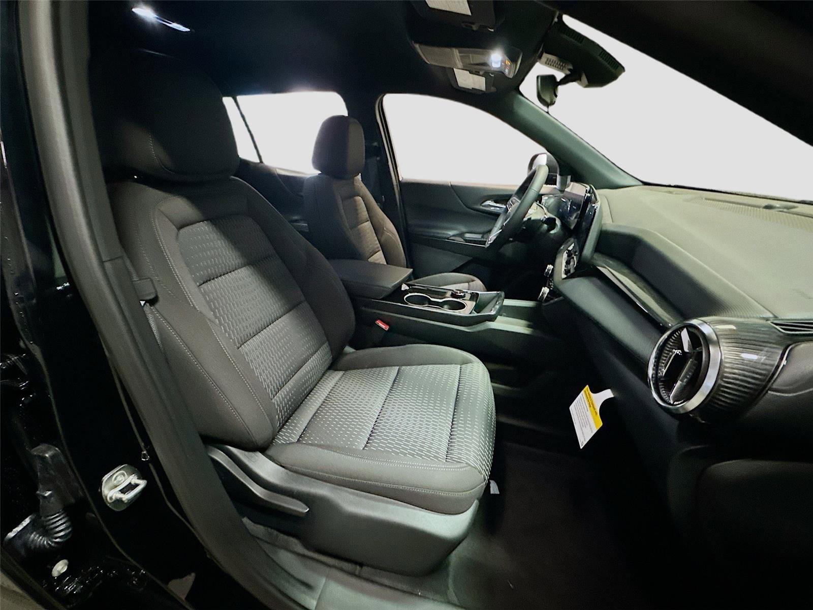 Used 2026 Chevrolet Equinox LT FWD image 31