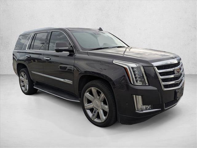 Used 2017 Cadillac Escalade Luxury image 3