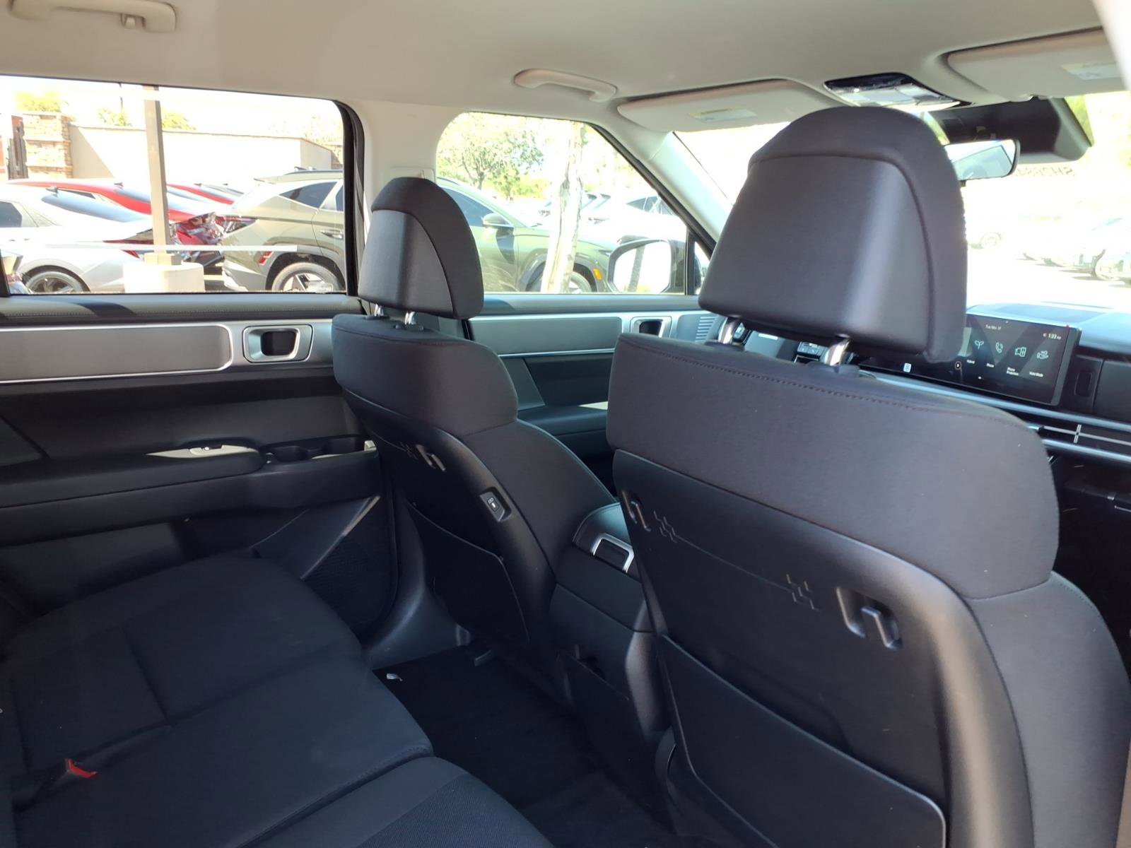 New 2026 Hyundai Santa Fe SE image 8